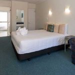 Twin Studio Spa Unit - Bedroom